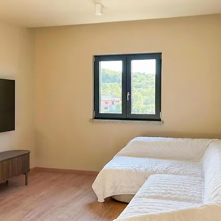 Luxurious In بيت للعطل لابين